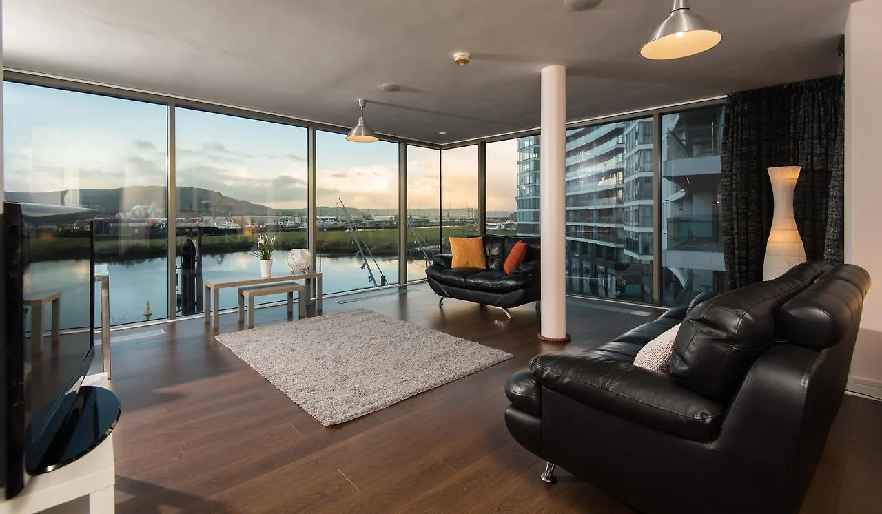 Titanic Marina View Apartment 벨파스트